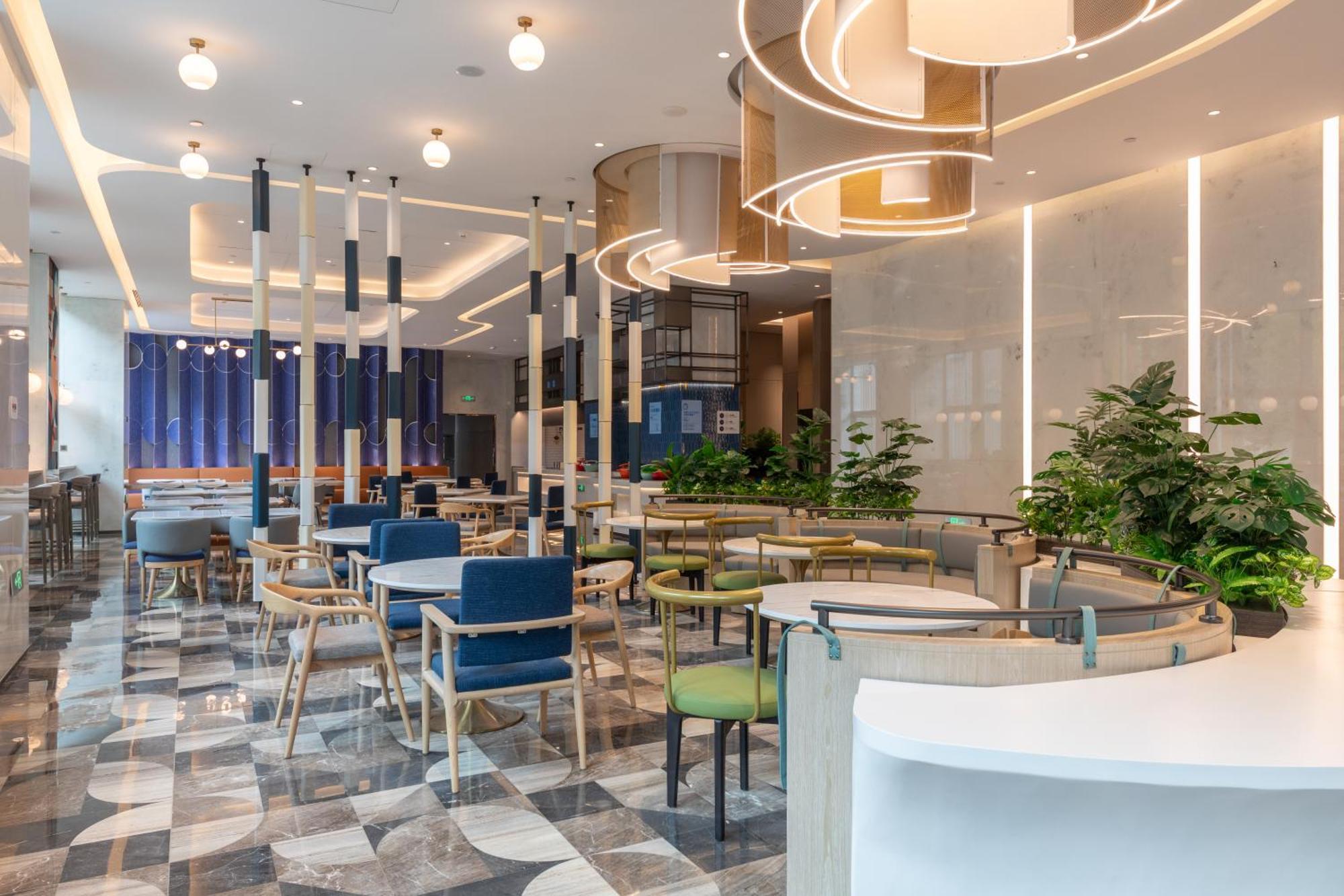 Holiday Inn Express Changfeng Park Шанхай Экстерьер фото